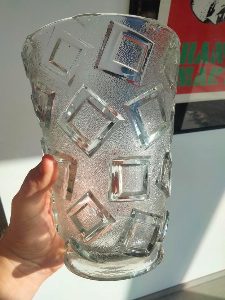 1920s 30s Art Deco press mould vaas glas reliëf, Antiek en Kunst, Antiek | Glaswerk en Kristal, Ophalen of Verzenden