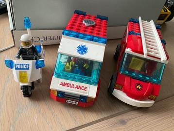 Lego 60023 : brandweerwagen, ambulance en politie beschikbaar voor biedingen