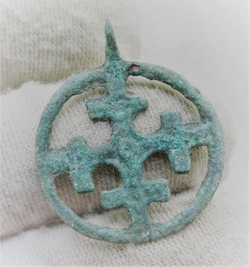 Pendentif croix des croisés antiques en bronze byzantin, Antiquités & Art, Antiquités | Bronze & Cuivre, Bronze, Enlèvement ou Envoi