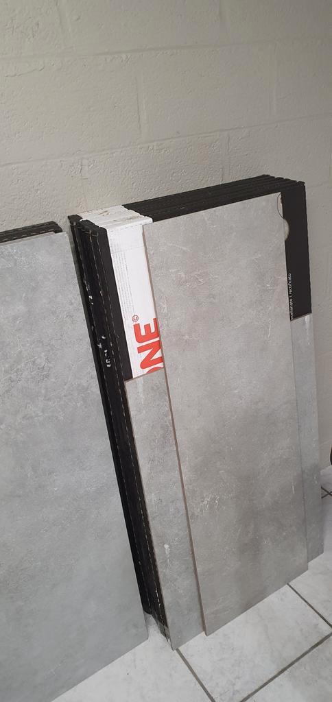 Nieuwe keramische tegels 60 x 120 cm., Doe-het-zelf en Bouw, Tegels, Nieuw, Wandtegels, Ophalen