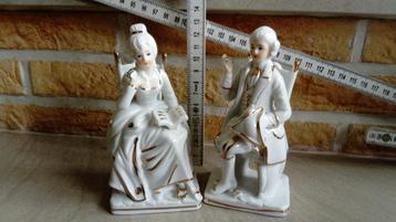 Statuettes en porcelaine