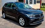 Vw Tiguan 20TDI ACTIVE, Stof, Zwart, Bedrijf, 5 deurs