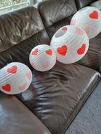 Papieren lampion met hartjes, Hobby en Vrije tijd, Feestartikelen, Ophalen