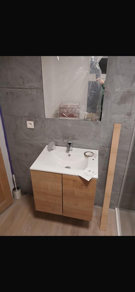 Nieuwe complete hangende badkamerkast van Allibert, Huis en Inrichting, Badkamer | Complete badkamers, Nieuw, Ophalen