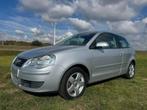 Volkswagen Polo 1.2i / 89.000km / Garantie 12m. (bj 2009), Auto's, Stof, Gebruikt, Zwart, Bedrijf