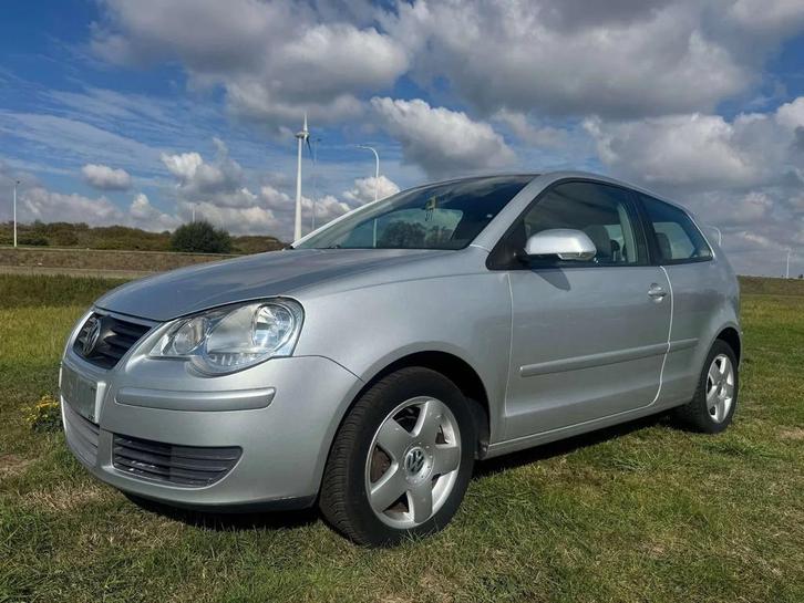 Volkswagen Polo 1.2i / 89.000km / Garantie 12m. (bj 2009), Auto's, Volkswagen, Bedrijf, Te koop, Polo, ABS, Airbags, Airconditioning