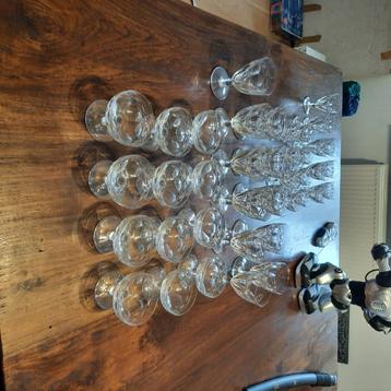 Kristallen glasservies beschikbaar voor biedingen