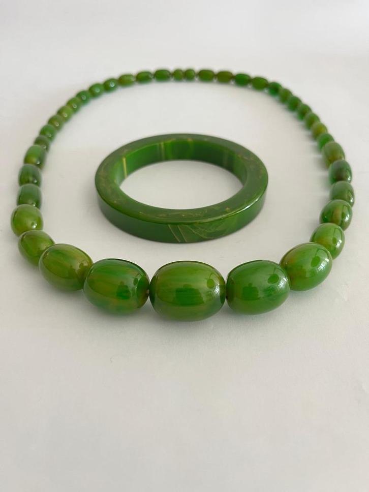 Groen Bakeliet - Catalin Ketting en Armband, Handtassen en Accessoires, Kettingen, Groen, Verzenden
