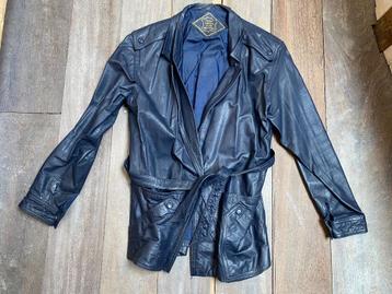 Leren parka 38 marineblauwe knoop en riem, vintage ZG st beschikbaar voor biedingen