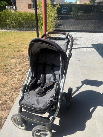 Mutsy buggy met mand en zakje, Kinderen en Baby's, Ophalen, Gebruikt, Regenhoes