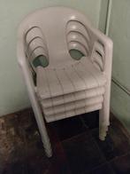 5 witte tuinstoelen, 1 krukje of voetbankje, Ophalen, Gebruikt
