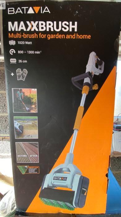 Batavia maxxbrush, Tuin en Terras, Veegmachines, Zo goed als nieuw, Ophalen