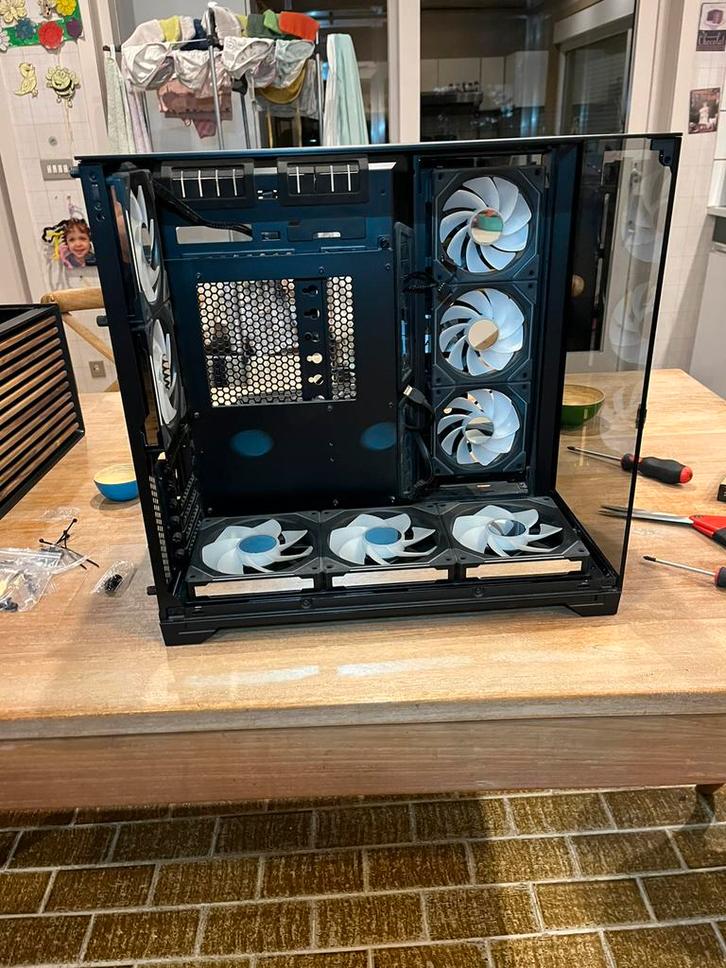 Lian li O11 vision+ lian li uni fan sl, Computers en Software, Serverkasten, Zo goed als nieuw, Ophalen of Verzenden