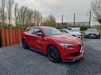 Alfa romeo stelvio Quadrifoglio btw lichtevracht, Automaat, 375 kW, Alcantara, Bedrijf