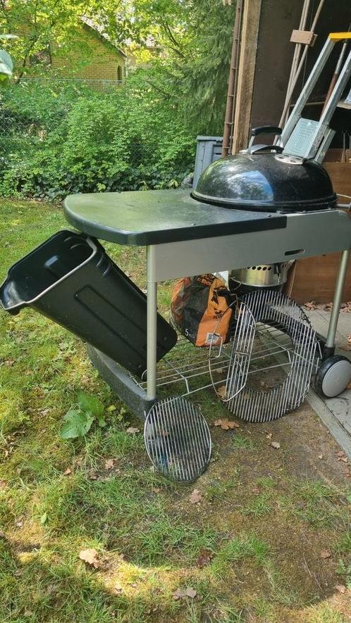 Weber Performer BBQ met hoes  te koop, Tuin en Terras, Houtskoolbarbecues, Zo goed als nieuw, Ophalen