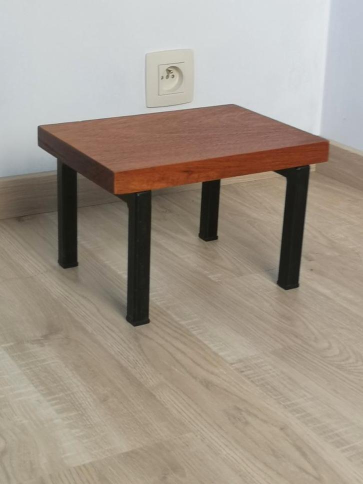 Vintage plantentafelrje, Huis en Inrichting, Tafels | Bijzettafels, Ophalen of Verzenden