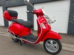 vespa 300gts  ️ 2800km ️  ( prêt à immatriculé), Motoren, Motoren | Piaggio, Particulier, 250 cc