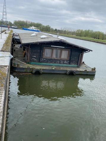 woonboot beschikbaar voor biedingen