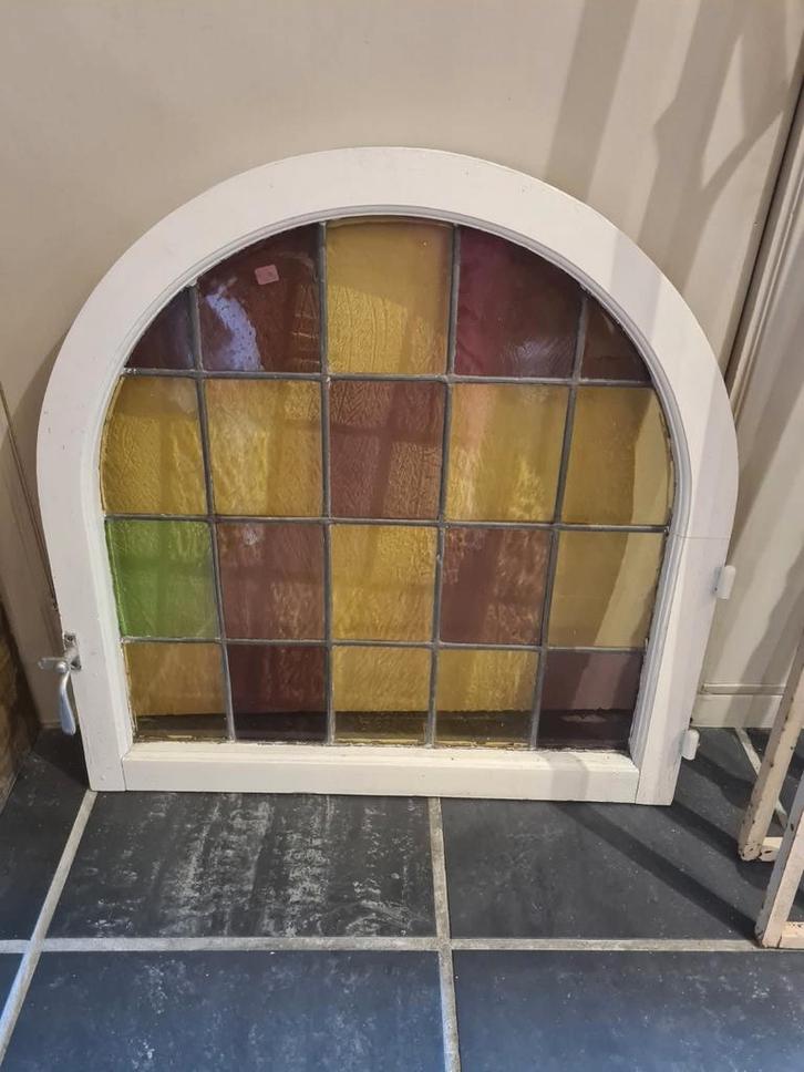 vintage halfronde glasraam, glasraam, glas in lood, Doe-het-zelf en Bouw, Glas en Ramen, Gebruikt, Glas in lood, Ophalen