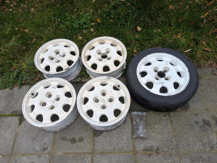 Peugeot 205 309 GTI velgen 4x108 te restaureren evt + bouten, Auto-onderdelen, Banden en Velgen, Velg(en), 15 inch, Personenwagen