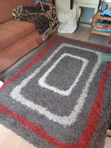 Tapis laine 1,60 X 2,30 m beschikbaar voor biedingen