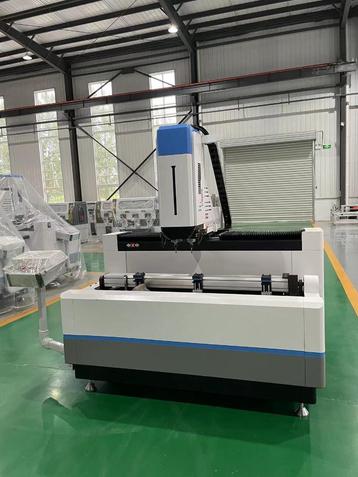 CNC Aluminium bewerkingsmachine beschikbaar voor biedingen