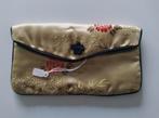 sac à motif chinois doré vintage avec bouton poussoir, Vêtements | Femmes, ANDERE, Porté, Enlèvement ou Envoi