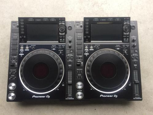 2 Pioneer CDJ 2000 Nexus 2 mediaspelers USB CD 3395 euro, Muziek en Instrumenten, Dj-sets en Draaitafels, Zo goed als nieuw, Draaitafel
