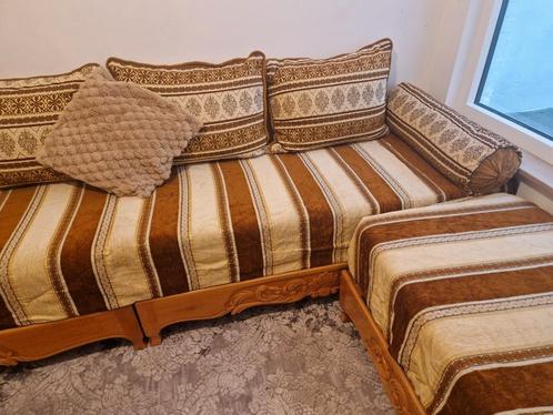 Complete marokaanse salon (sedari) + tafel, Huis en Inrichting, Zetels | Complete zithoeken, Gebruikt, Hout, Stof, Ophalen