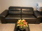 Zwart lederen twee-zit met elektrische relaxen, Huis en Inrichting, Ophalen, Classic / modern, Tweepersoons, Zo goed als nieuw