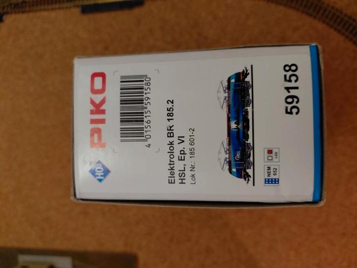 PIKO 185 601-2 HSL GMBH dc (pré-digital), Hobby en Vrije tijd, Modeltreinen | H0, Nieuw, Locomotief, Gelijkstroom, Piko, Analoog