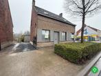 Ruime woning met 5 slaapkamers, garage te Houthulst, Immo, 1000 tot 1500 m², 921 kWh/m²/jaar, 5 kamers, Vrijstaande woning