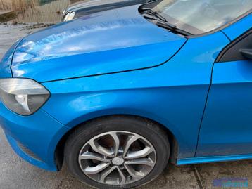 MERCEDES A KLASSE W176 blauw 162 links voorscherm 2012-2018 beschikbaar voor biedingen