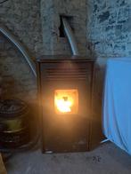 Poêle à granulés 7,5 kw, Maison & Meubles, Poêles, Autres carburants, Enlèvement, Utilisé, Poêle à granulés