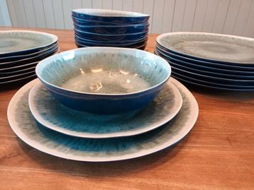 Camping servies - als nieuw beschikbaar voor biedingen