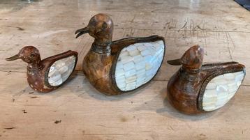 3 canards décoratifs en nacre