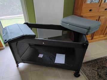 baby Plooibed - reisbed - campingbedje met matras. beschikbaar voor biedingen