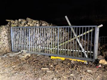 Portail coulissant autoporté beschikbaar voor biedingen