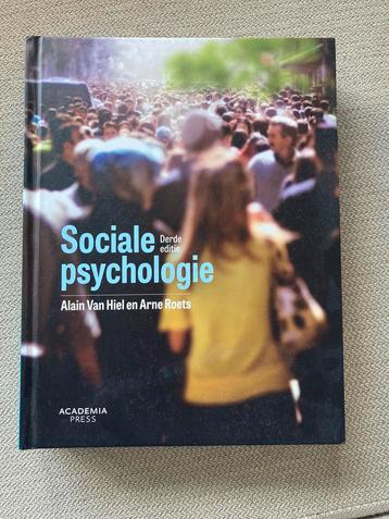 ONGEBRUIKT: Arne Roets - Sociale psychologie beschikbaar voor biedingen