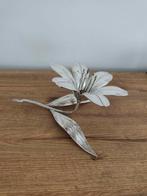 Meneses asbakjes bloem zilver, Enlèvement, Argent