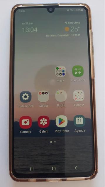 Samsung Galaxy A41 met cover beschikbaar voor biedingen