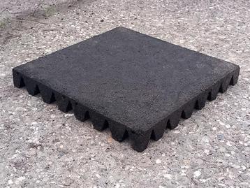169 Rubber tegels 50x50x4,5  beschikbaar voor biedingen