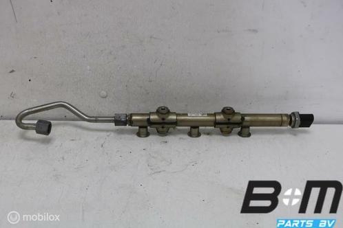 Brandstofrail VW Golf 7 1.0TSI CHZC 04C133320F, Auto-onderdelen, Brandstofsystemen, Gebruikt
