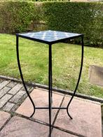 kleine smeedijzeren keramische tegeltafel. Juiste conditie, Huis en Inrichting, Tafels | Bijzettafels, Ophalen, Minder dan 55 cm