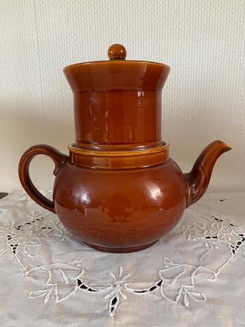 Theepot beschikbaar voor biedingen