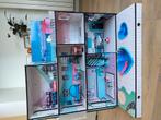 Lol poppenhuis met accessoires en poppen, Ophalen, Gebruikt, Poppenhuis