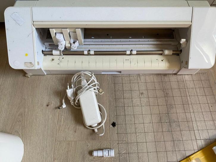 Silhouette Cameo 4 Snijplotter – intensief gebruikt, Hobby en Vrije tijd, Knutselen, Gebruikt, Overige typen, Ophalen of Verzenden