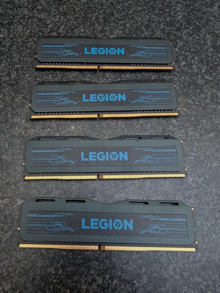 4x Lenovo 8GB DDR4 3200MHz RAM Geheugen (32GB), Computers en Software, RAM geheugen, Zo goed als nieuw, Desktop, 32 GB, DDR4, Ophalen