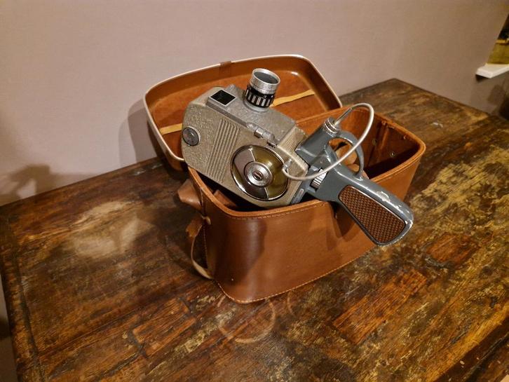 Sankyo 8 - S 8mm Camera, Collections, Appareils photo & Matériel cinématographique, Caméra, 1940 à 1960, Enlèvement ou Envoi