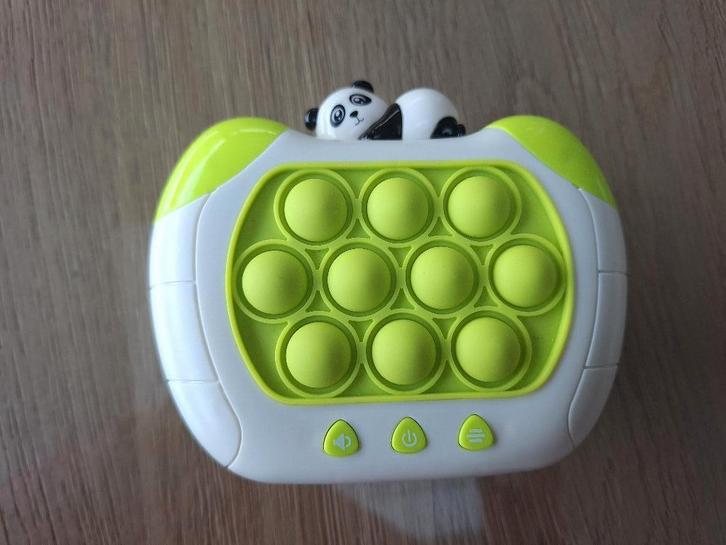 V3 Quick Push — Jeu Pop It avec lumière et son, Enfants & Bébés, Jouets | Éducatifs & Créatifs, Comme neuf, Découverte, Avec lumière